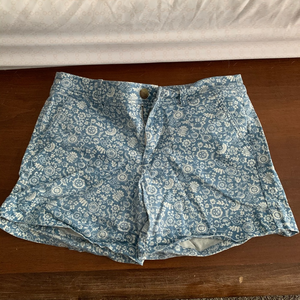 American Eagle MIDI shorts